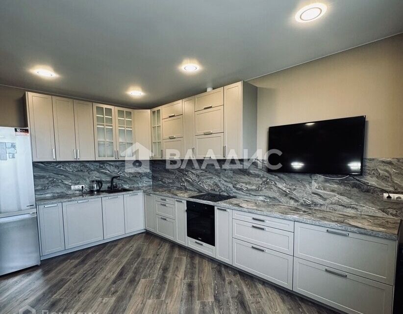 Продаётся 2-комнатная квартира, 72.2 м²