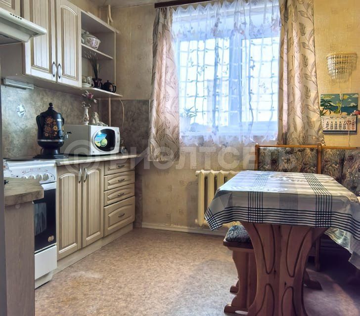 Продаётся 3-комнатная квартира, 57.8 м²