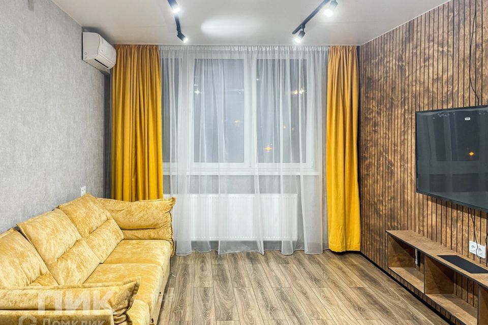 Сдаётся 1-комнатная квартира, 40 м²