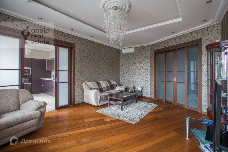 Сдаётся 4-комнатная квартира, 153 м²