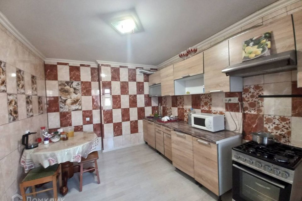 Продаётся 3-комнатная квартира, 82.2 м²