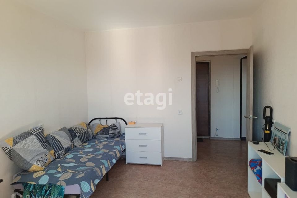 Продаётся 1-комнатная квартира, 37 м²