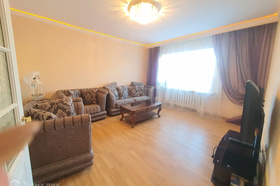 Продаётся 3-комнатная квартира, 71.7 м²