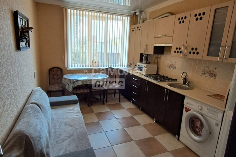 Продаётся 1-комнатная квартира, 37 м²
