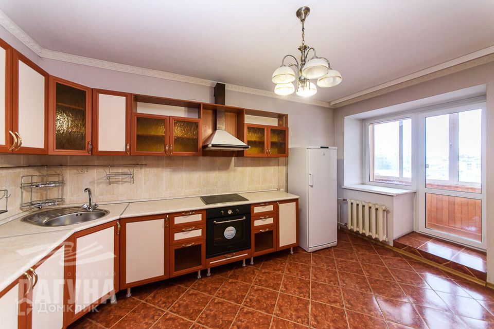 Сдаётся 4-комнатная квартира, 125.8 м²