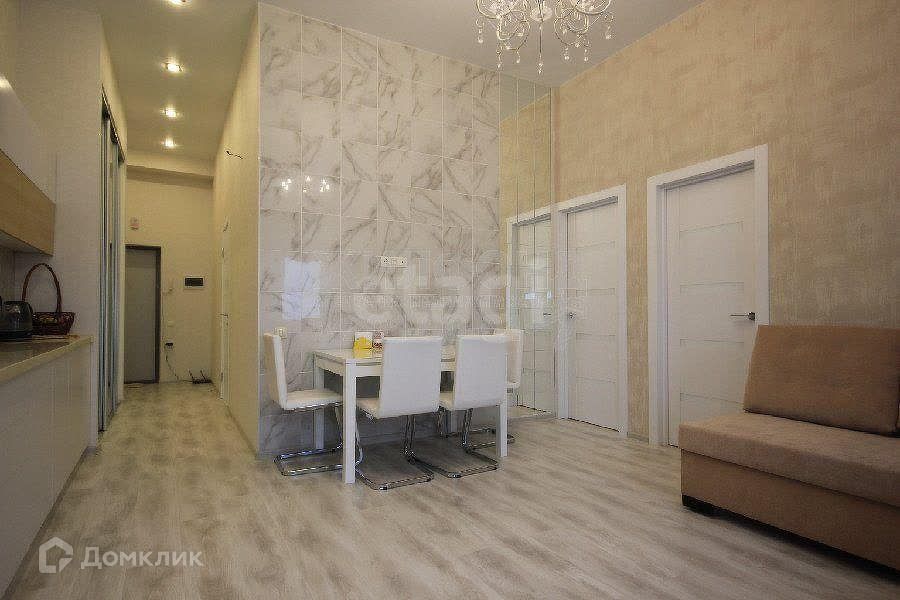 Продаётся 2-комнатная квартира, 70.8 м²