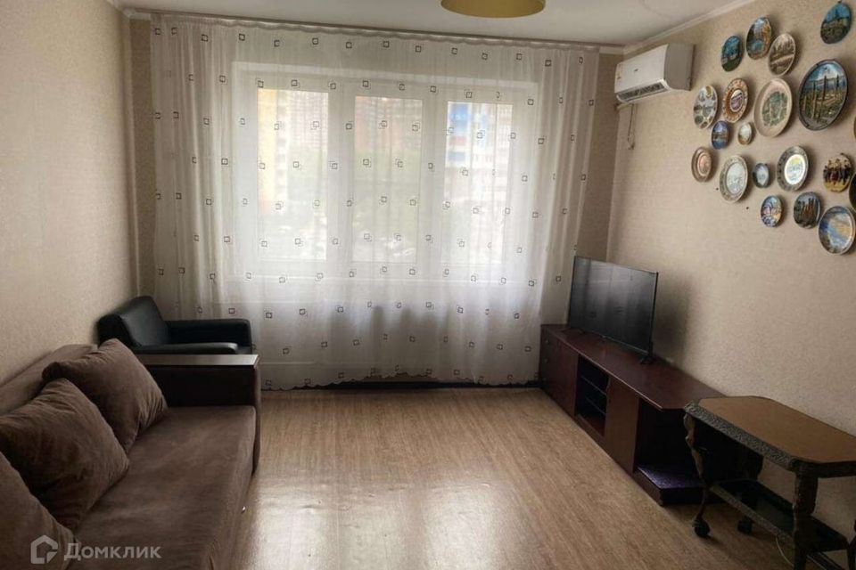 Продаётся 1-комнатная квартира, 38 м²