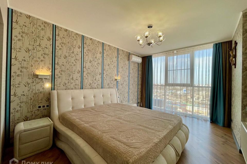 Продаётся 4-комнатная квартира, 109.4 м²