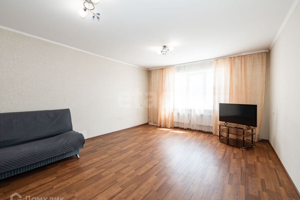 Продаётся 1-комнатная квартира, 54 м²