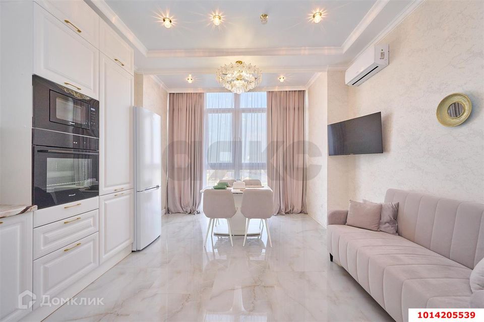 Продаётся 1-комнатная квартира, 47 м²
