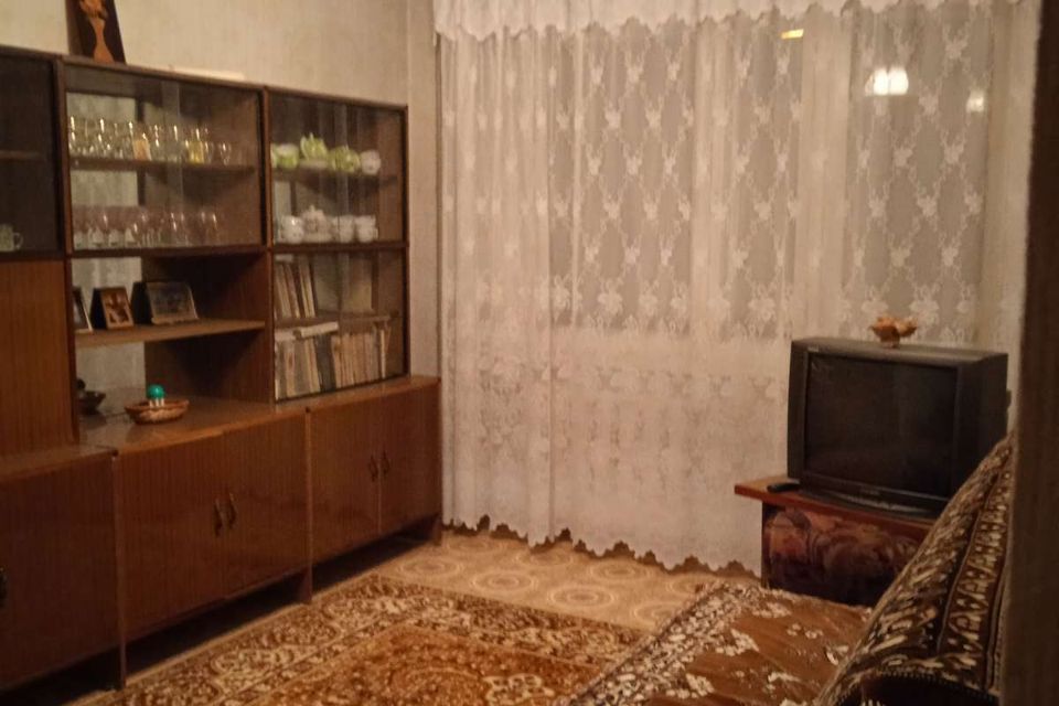 Продаётся 3-комнатная квартира, 56.2 м²
