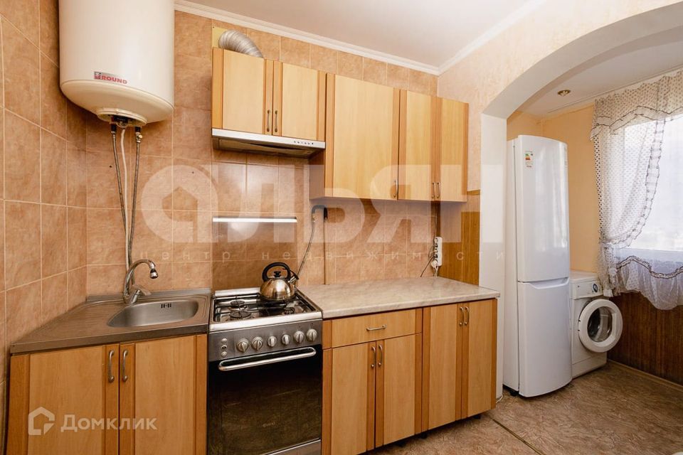 Продаётся 3-комнатная квартира, 57.4 м²