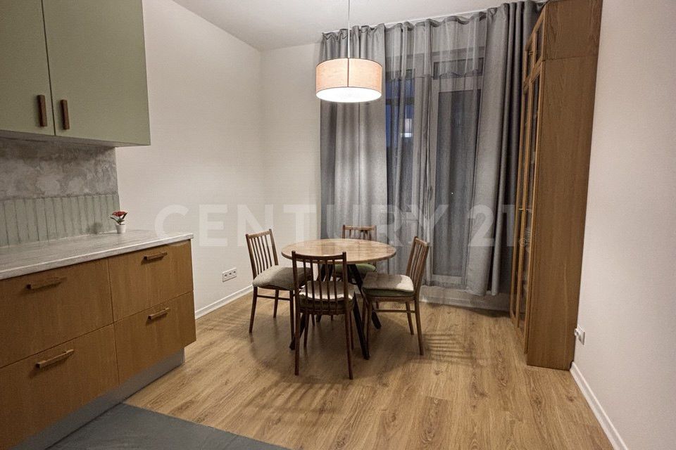 Сдаётся 2-комнатная квартира, 55 м²