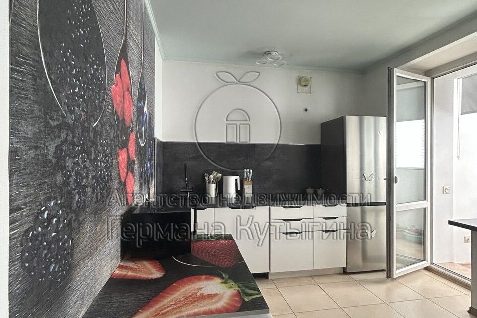 Продаётся 2-комнатная квартира, 70.2 м²