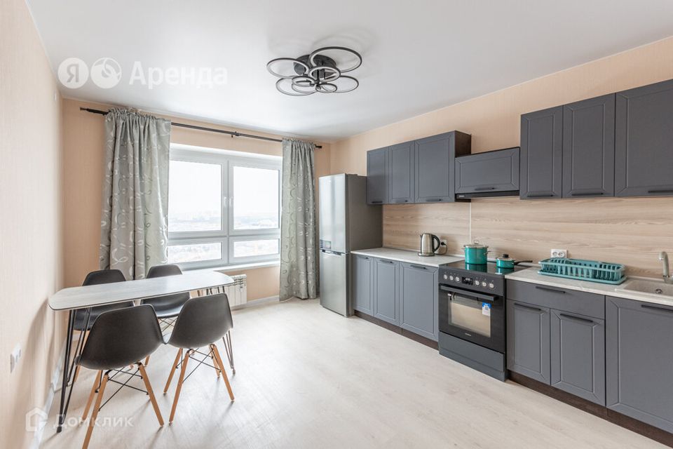 Сдаётся 3-комнатная квартира, 82 м²