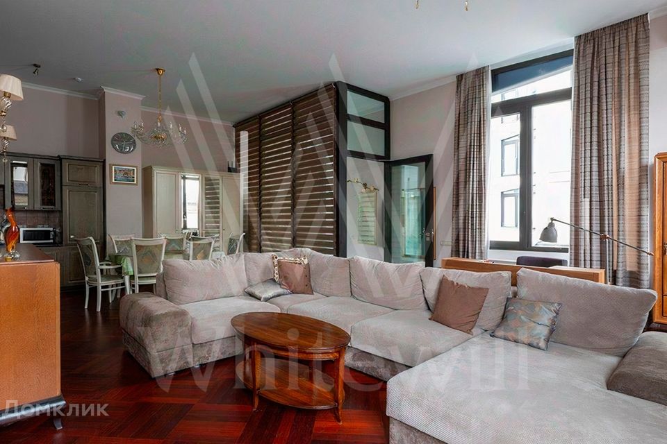 Продаётся 2-комнатная квартира, 98 м²