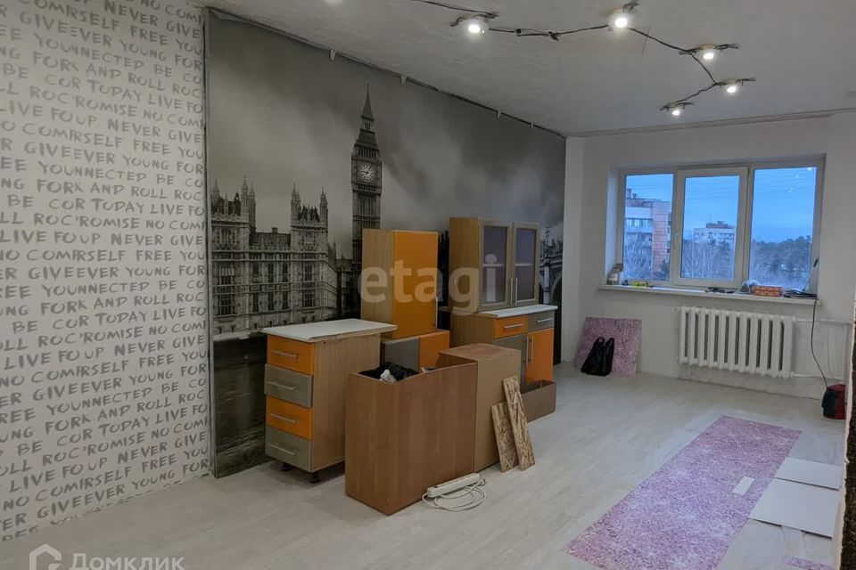 Продаётся 3-комнатная квартира, 61.8 м²