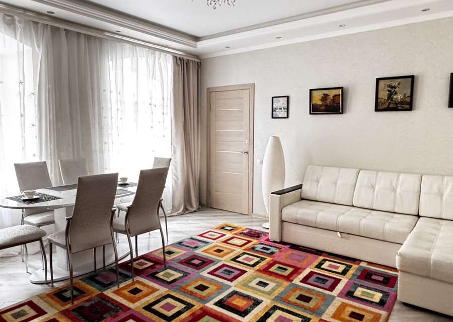 Продаётся 2-комнатная квартира, 60.8 м²