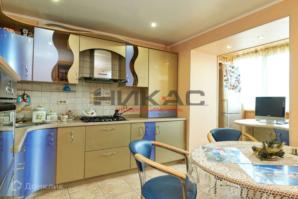 Продаётся 2-комнатная квартира, 57.4 м²