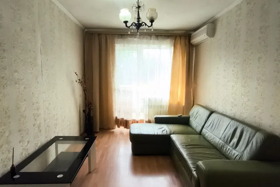 Продаётся 3-комнатная квартира, 53.5 м²