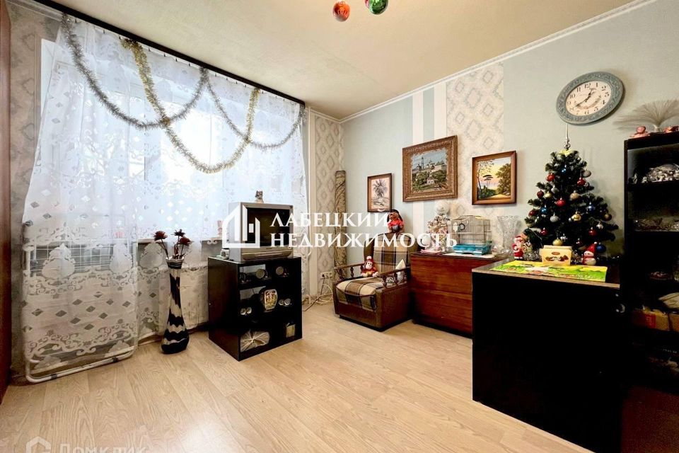 Продаётся 1-комнатная квартира, 39.1 м²