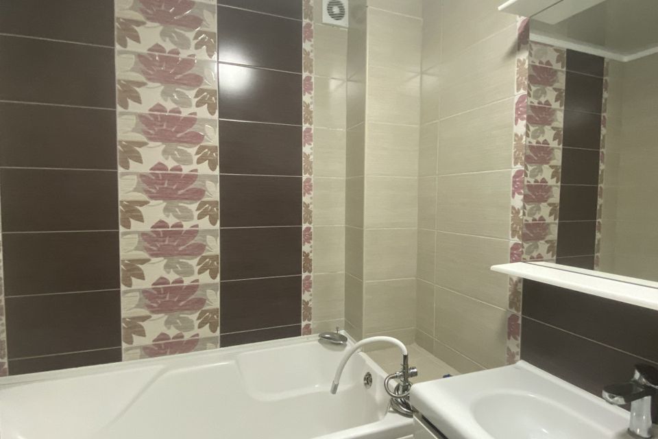 Продаётся 3-комнатная квартира, 70 м²