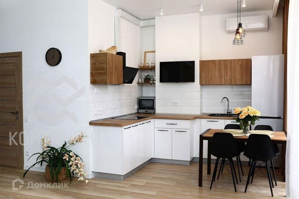 Продаётся 1-комнатная квартира, 50 м²