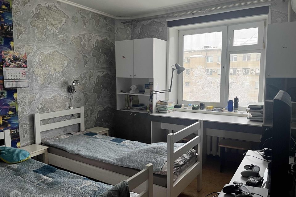 Продаётся 4-комнатная квартира, 71.1 м²