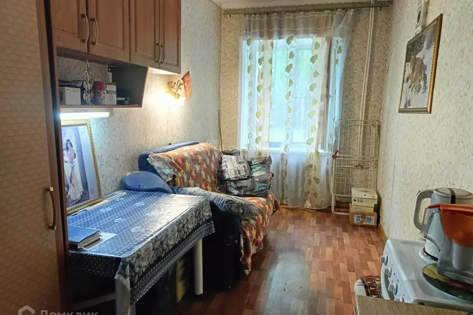 Продаётся комната в 1-комн. квартире, 12.9 м²