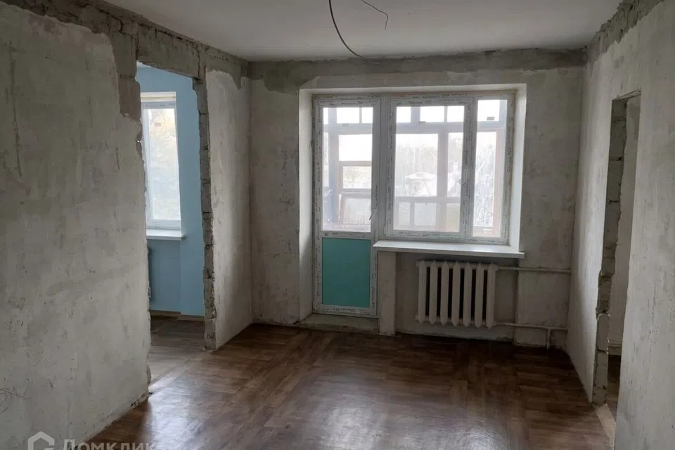 Продаётся 3-комнатная квартира, 57.3 м²