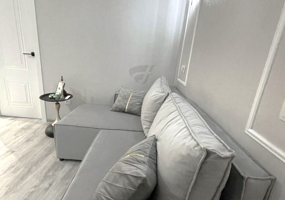 Продаётся 1-комнатная квартира, 40 м²