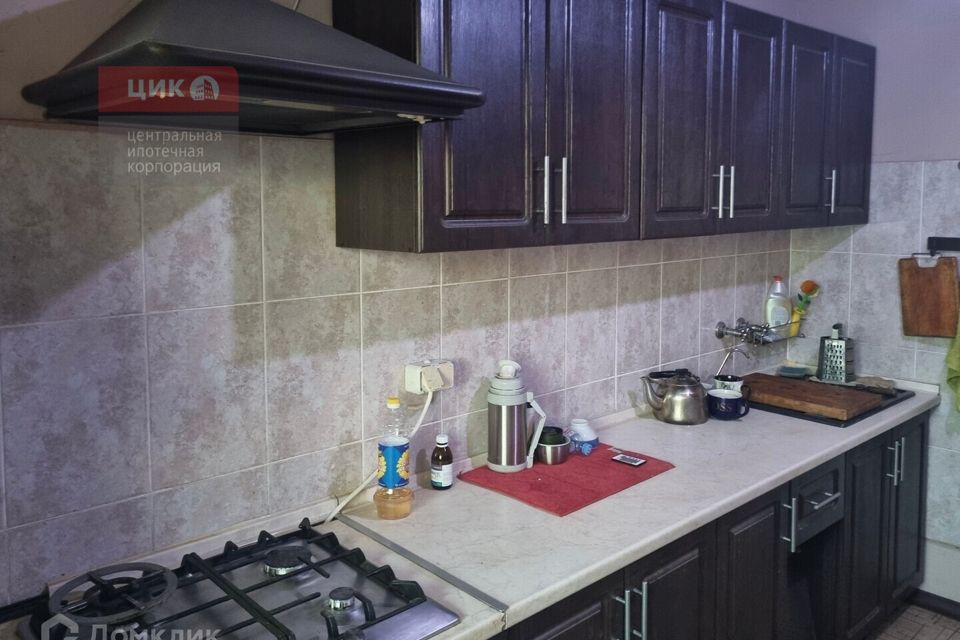 Продаётся 1-комнатная квартира, 52 м²