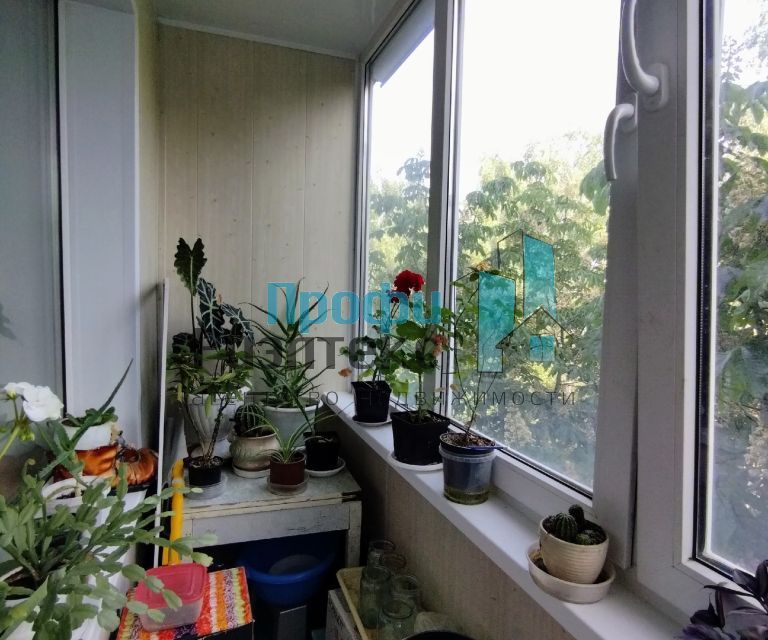 Продаётся 3-комнатная квартира, 66.7 м²