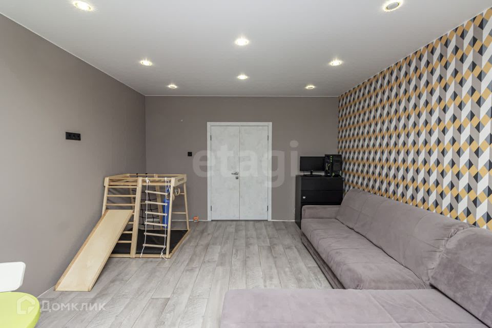 Продаётся 1-комнатная квартира, 42.9 м²
