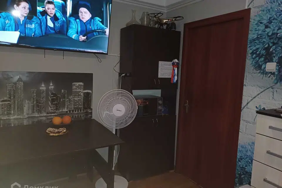 Продаётся комната в 3-комн. квартире, 17.7 м²
