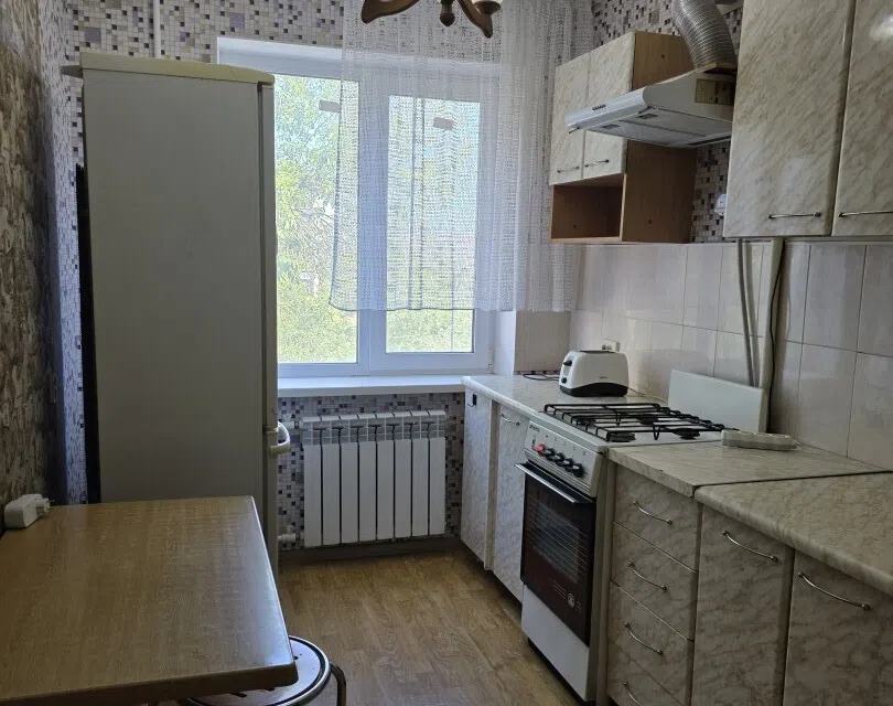 Продаётся 3-комнатная квартира, 62.3 м²