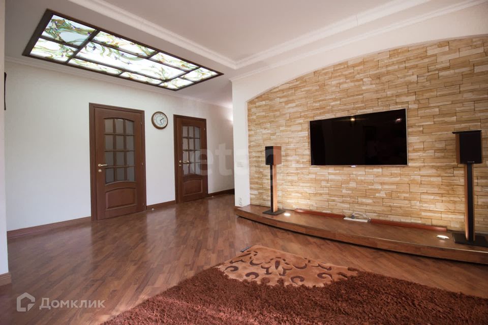Сдаётся 3-комнатная квартира, 91 м²