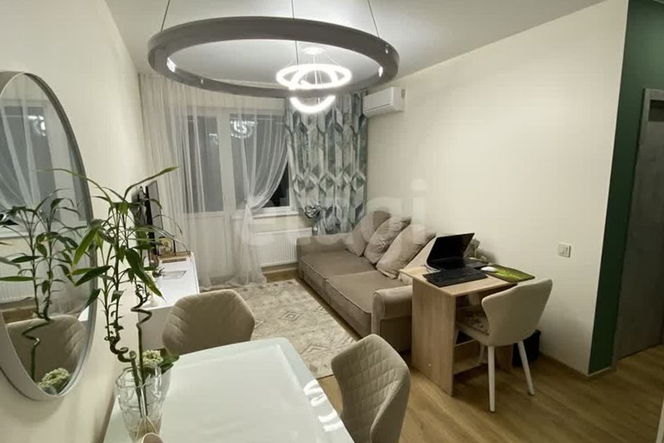 Продаётся 1-комнатная квартира, 39.6 м²