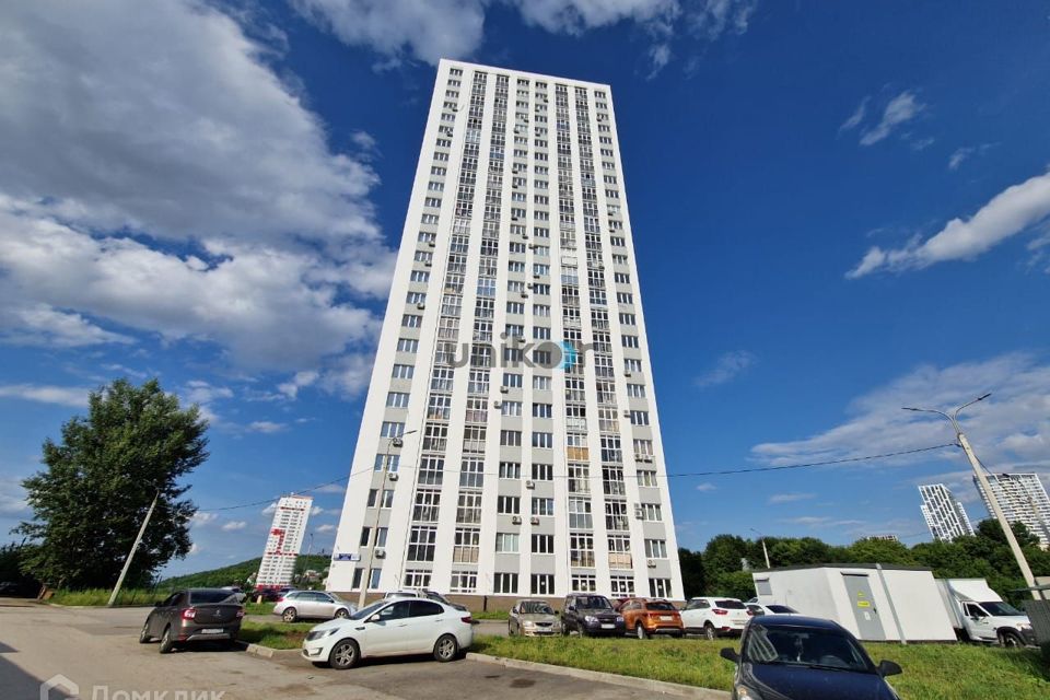 Продаётся 1-комнатная квартира, 42 м²