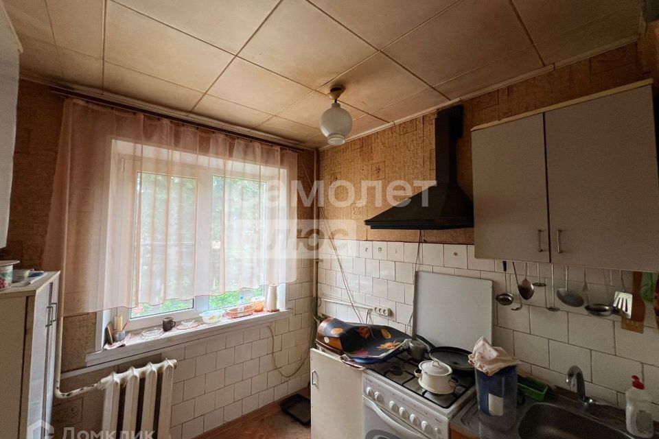 Продаётся 3-комнатная квартира, 46.6 м²