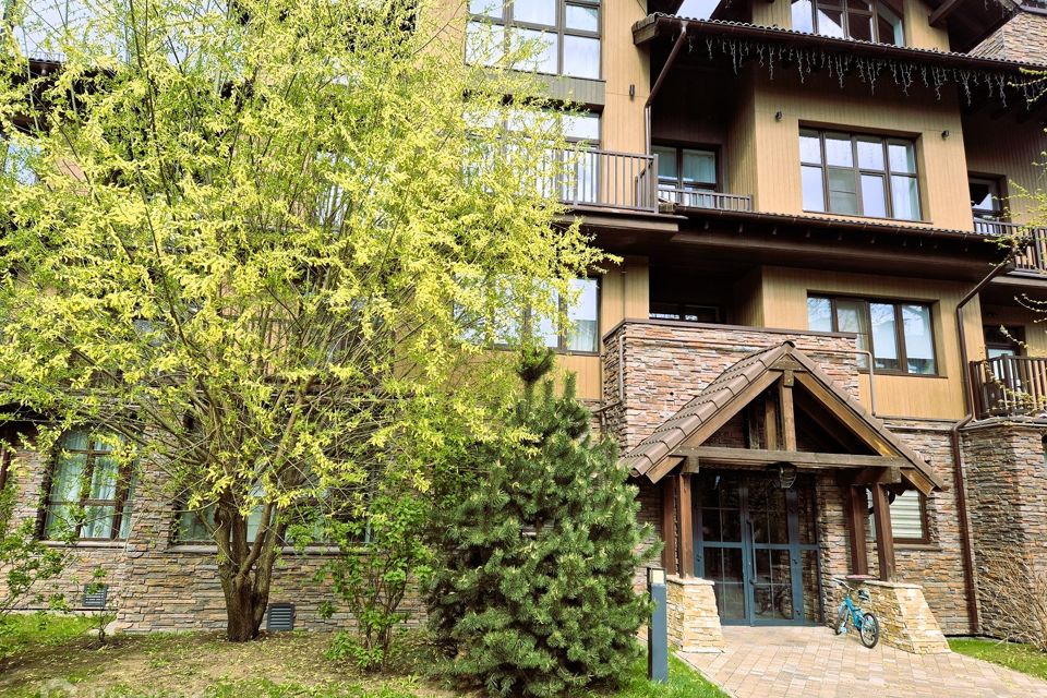 Продаётся 3-комнатная квартира, 119.1 м²