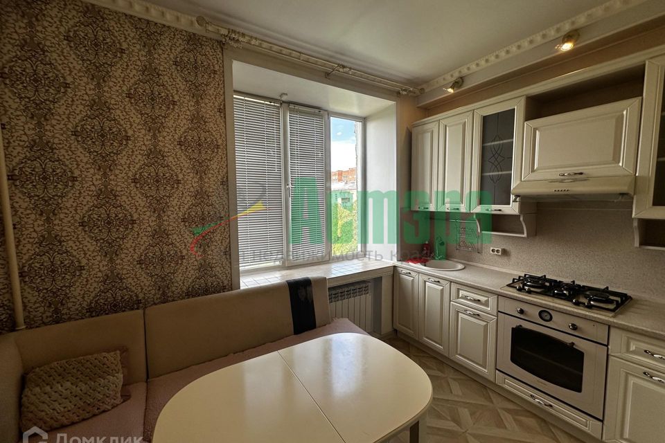 Сдаётся 2-комнатная квартира, 56 м²