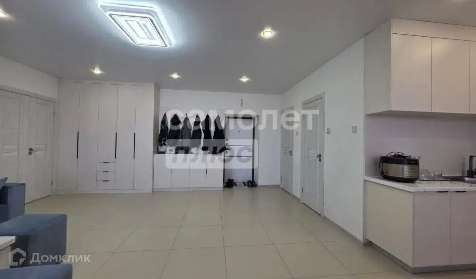 Продаётся 2-комнатная квартира, 65 м²