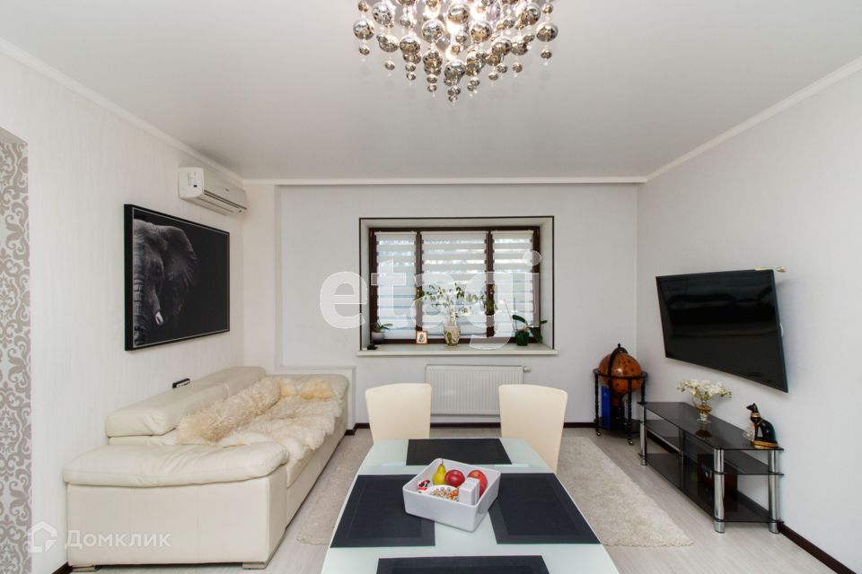 Продаётся 2-комнатная квартира, 79.3 м²