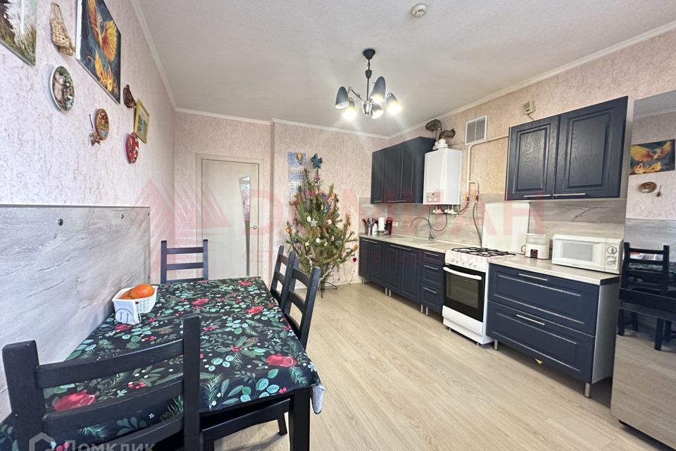 Продаётся 2-комнатная квартира, 61 м²