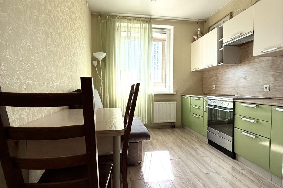 Продаётся 1-комнатная квартира, 35.6 м²