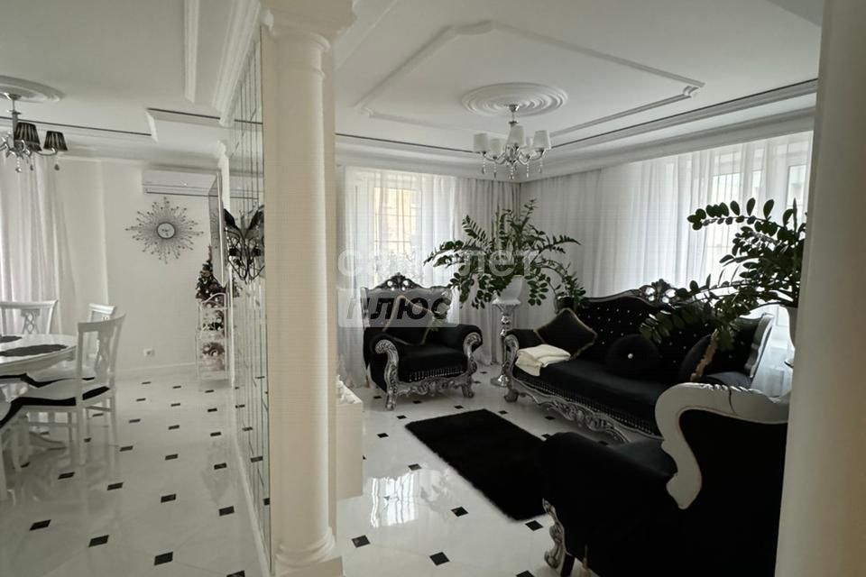 Продаётся 3-комнатная квартира, 97.3 м²