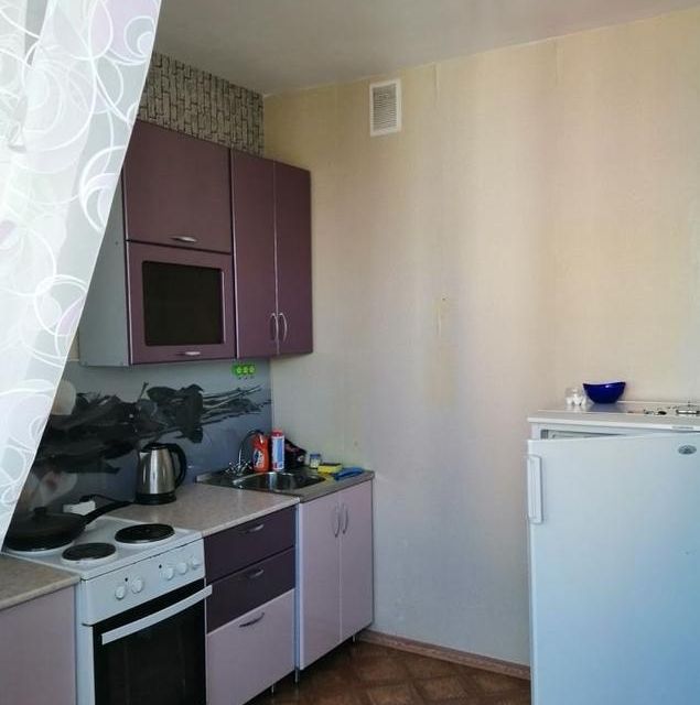 Сдаётся 1-комнатная квартира, 42 м²