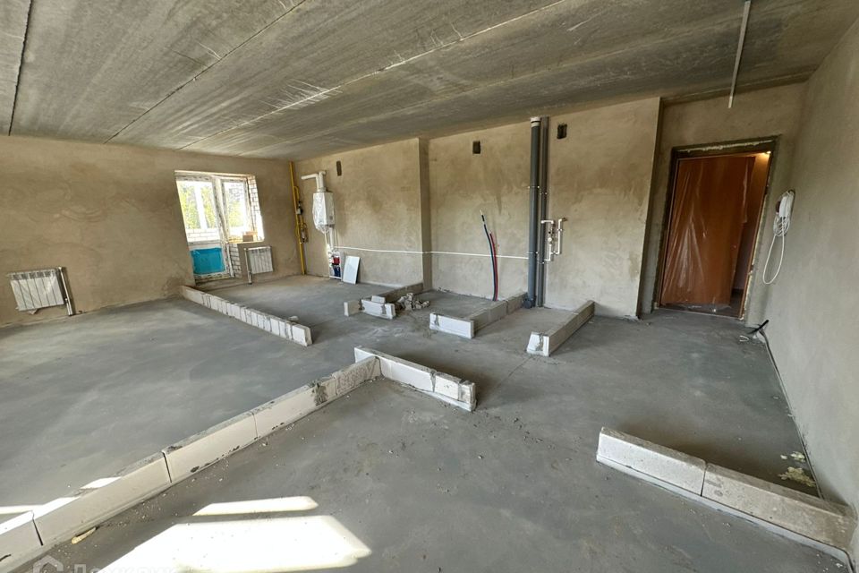 Продаётся 1-комнатная квартира, 76.44 м²