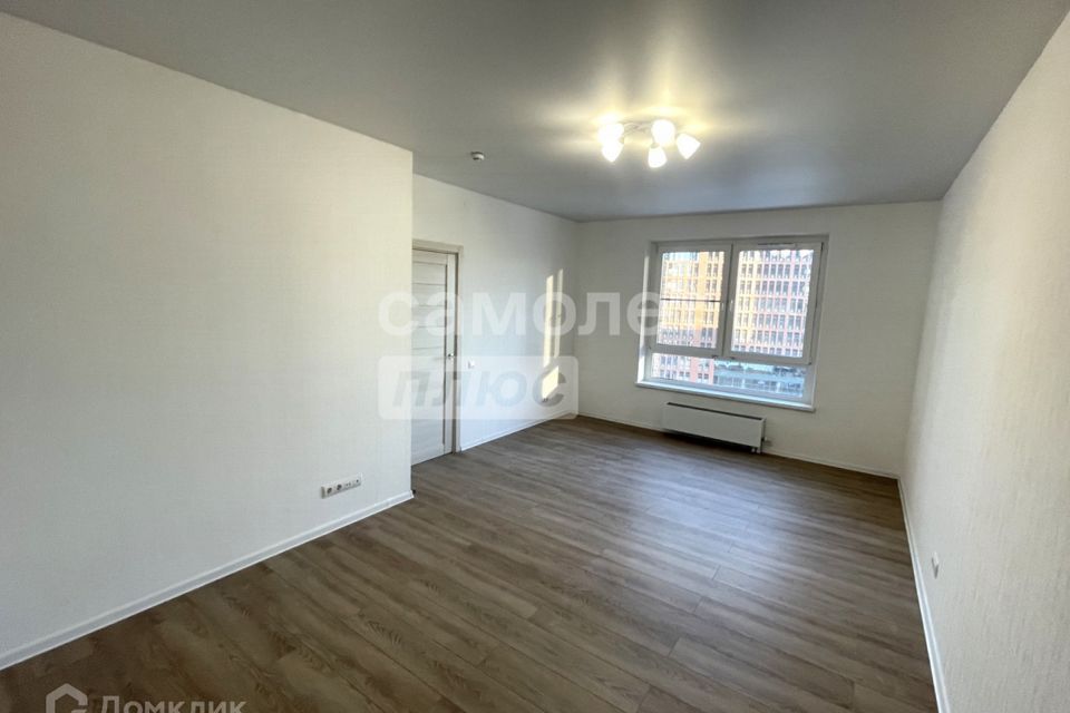 Продаётся 1-комнатная квартира, 42.3 м²